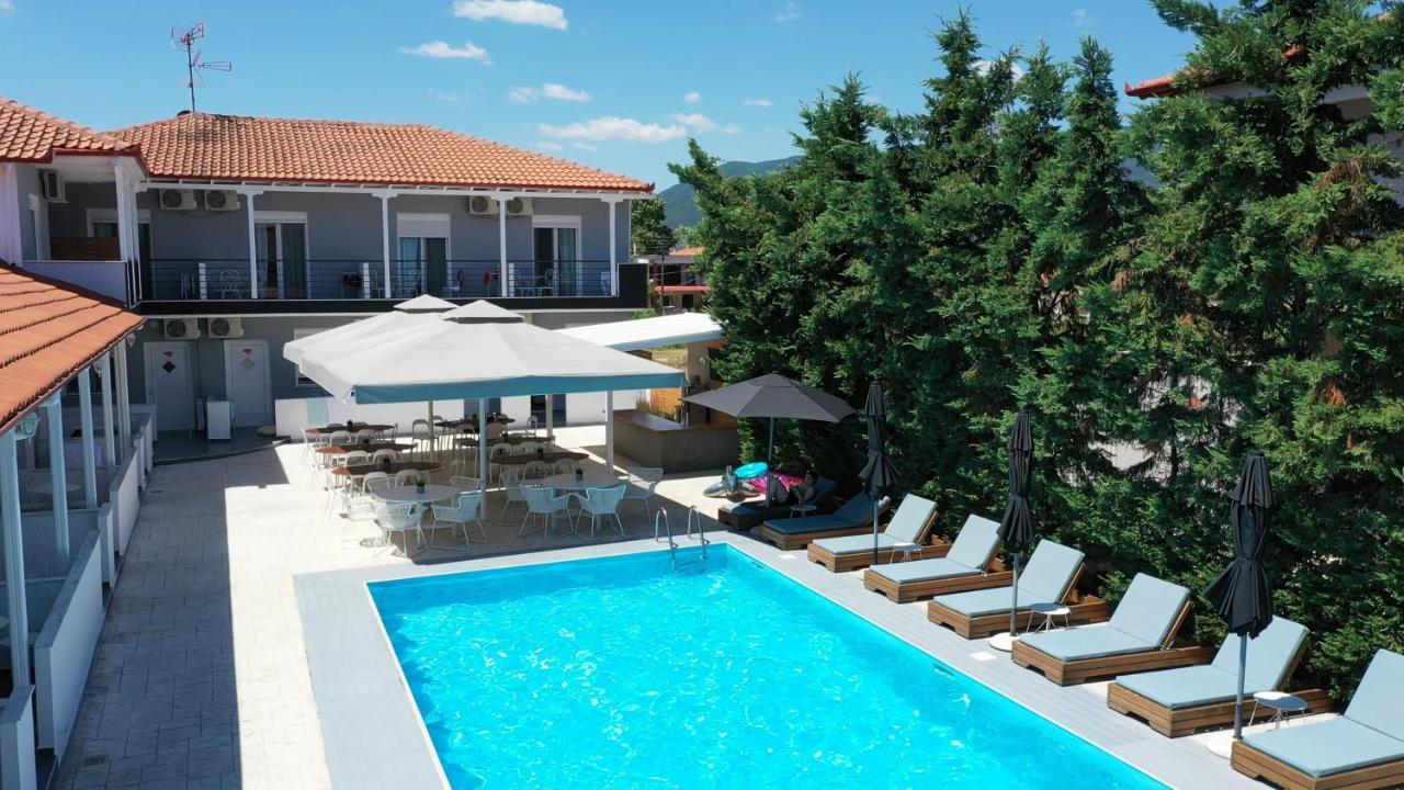 Philoxenia Suites Nea Vrasna Bagian luar foto
