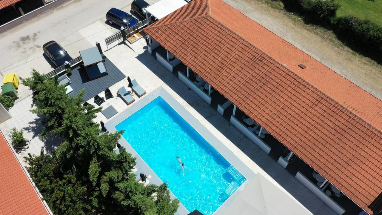 Philoxenia Suites Nea Vrasna Bagian luar foto