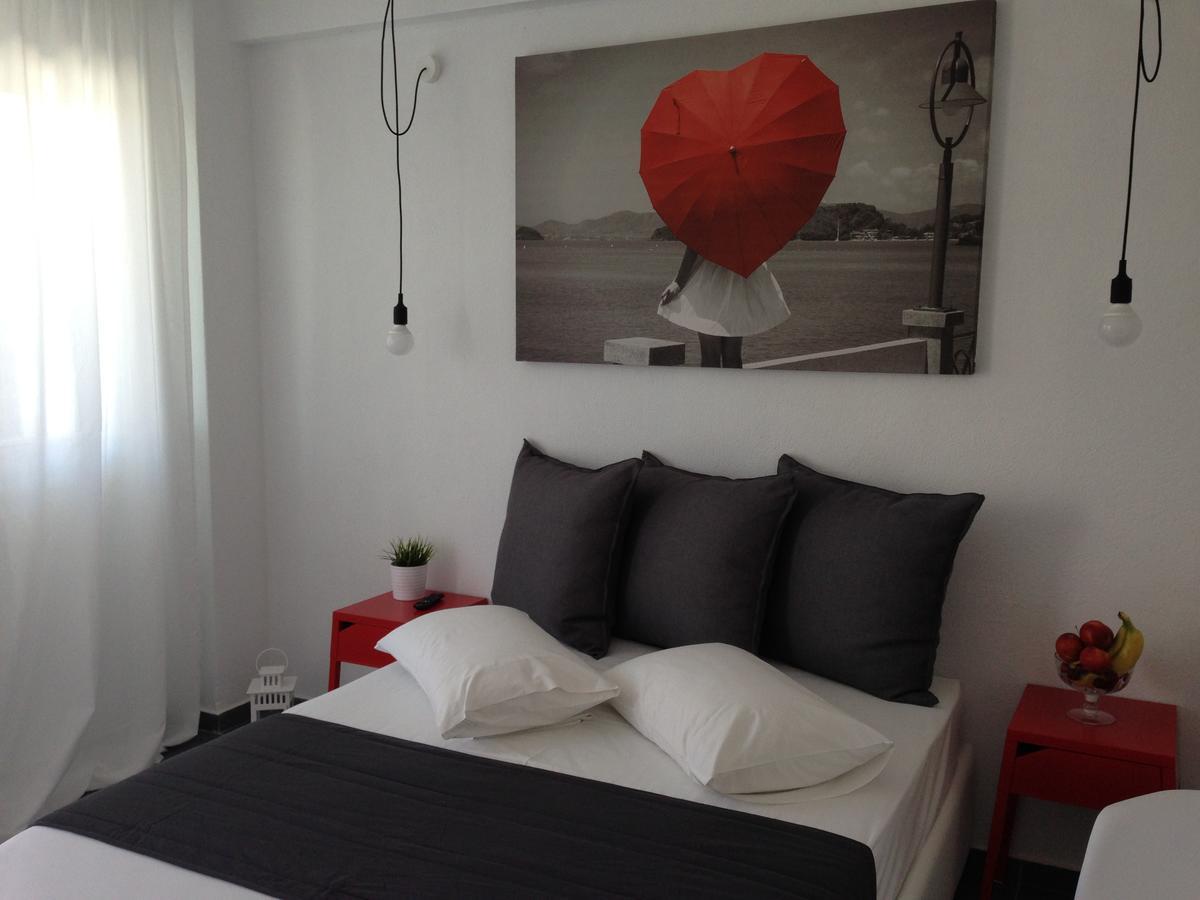 Philoxenia Suites Nea Vrasna Bagian luar foto